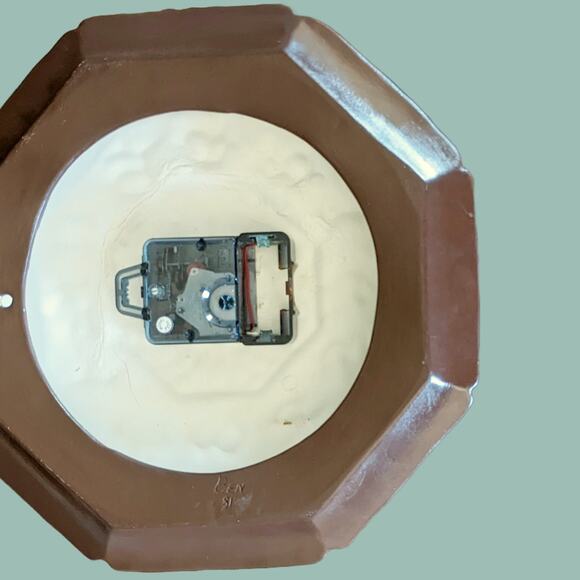 Vintage 1981 Arnel's Ceramic Wall Clock - Picture 4 of 5